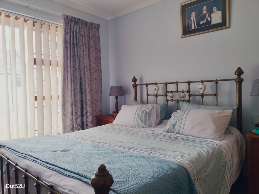 4 Bedroom Property for Sale in Fraaiuitsig Western Cape